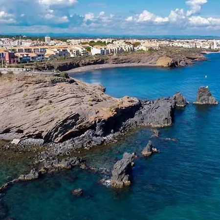 T3 Au Cap D'agde Avec Parking, A 10 Min Du Port Et 15 Min De La - Fr-1-749-9 아파트 아그